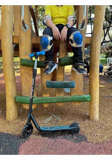 5 Yaş Üstü Işıklı Mavi Scooter Turuncu