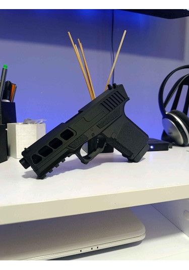 Glock Tipi Tetik-sürgü- Şarjörlü Model 3d