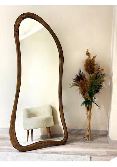 Ahşap Çerçeve Asimetrik Ayaklı Boy Aynası - Ceviz