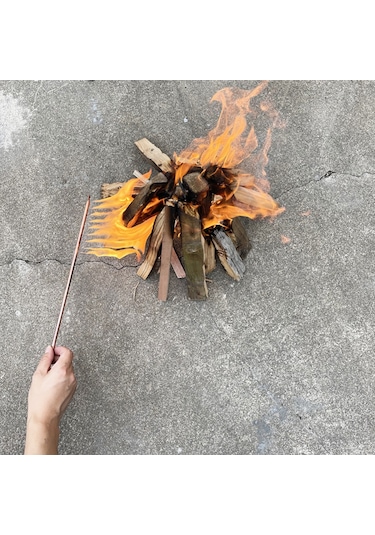 Açık Hava Kamp Barbeküsü Karbon Makinesi Alevleri Çakmaklar Yakacak Od Gümüş