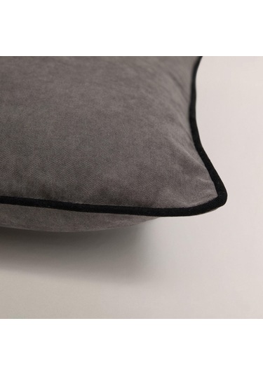 Efe Biye Detaylı Düz Kırlent Kılıfı Gri