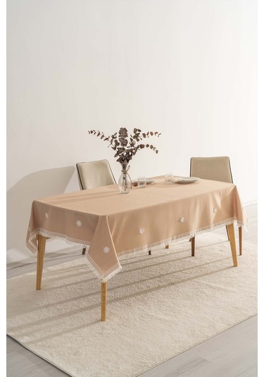 Silvio Somon Güpür Çiçekli Masa Örtüsü 160x220 Cm Somon