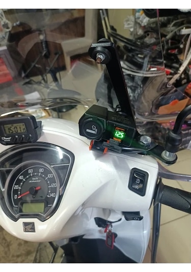 Motosiklet Usb Şarj Voltmetre Çakmaklık