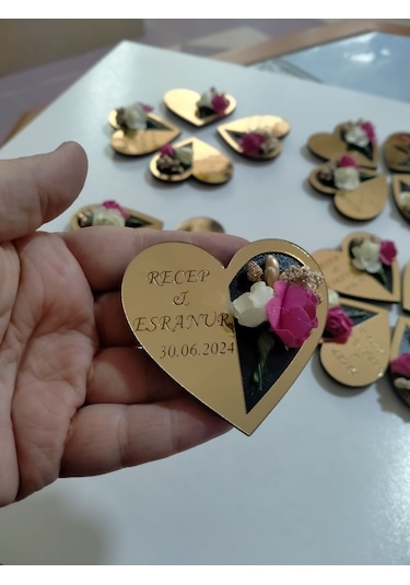 Magnet Kalpte Açan Çiçek Modeli Kişiye Özel