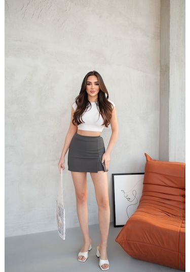 Kadın Yandan Yırtmaçlı Mini Şort Etek Gri