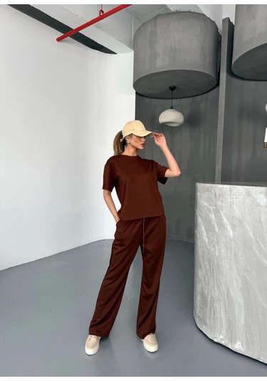 Osy Modal Yumuşak Dokulu Kumaş Kısa Kollu Bluz Rahat Pantalon Ikili Takım- Kahverengi Kahverengi