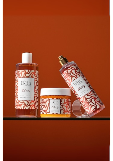 Liberty Duş Jeli + Liberty Peeling + Liberty Vücut Spreyi Lavanta
