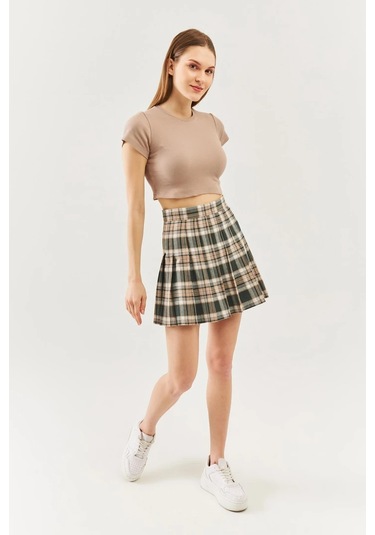 Kadın Kısa Kol Bisiklet Yaka Vücuda Oturan %100 Pamuklu Kaşkorse Esnek Crop Bluz Açık Kahve