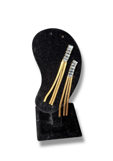 Sallantılı Taşlı Şık Hafif Çelik Küpe