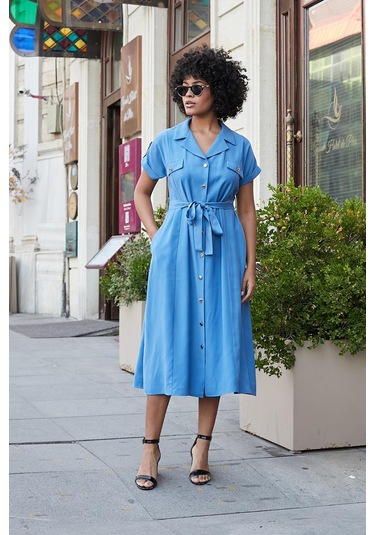 Kadın İpeksi Modal Kumaş Yakalı Düşük Omuzlu Apoletli Yan Cepli Kemerli Diz Altı Boy Uzun Elbise-indigo Indigo