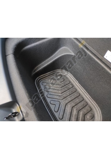 Kaiser Tesla Model Y Juniper Arka Küçük Bagaj Havuzu, 2025-