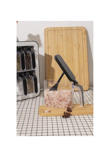 12 Li Duvara Yapıştırmalı Kaşıklı Baharatlık Set ŞEffaf