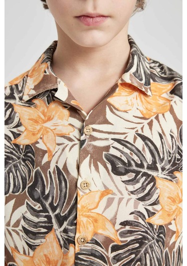 DeFacto Erkek Çocuk Oversize Geniş Kalıp Desenli Viskon Kısa Kollu Gömlek B7132A824SMBN164