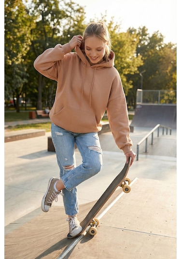 Lela Regular Fit Pamuklu Kapüşonlu Yaka Şardonlu Kışlık Bayan Sweat 5863854 Bisküvi
