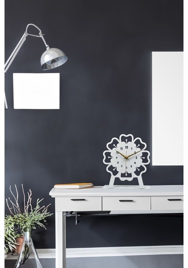 Mercan Model Metal Lazer Kesim Akar Sessiz Mekanizmalı Masa Saati Beyaz