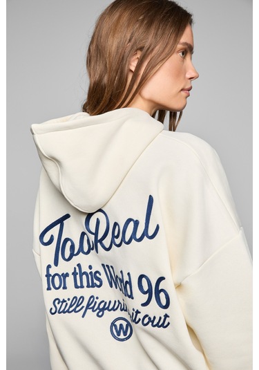 LUXE Kadın Renk Nakışlı Ve Arkası Baskı Detaylı Kapüşonlu Ekru Sweatshirt