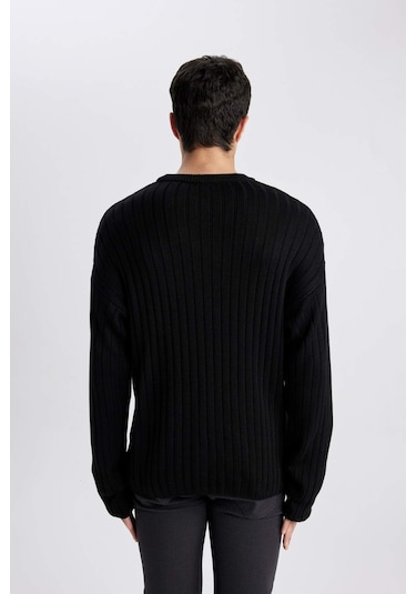 DeFacto Relax Fit Bisiklet Yaka Basic Düz Triko Kazak B9723AX24SPBK81