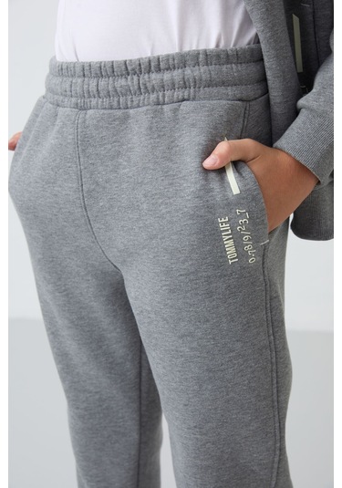 Tommy Life Gri Melanj Pamuklu Kalın İçi Tüylü Yumuşak Dokulu Standart Fit Nakışlı Erkek Çocuk Eşofman Takım - Gri Melanj