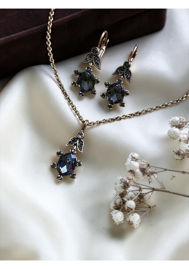 Oval Kristal Taşlı Kolye Ve Küpe Seti Gri