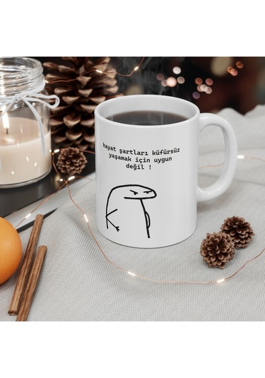 "hayat Şartları Küfürsüz Yaşamak Için Uygun Değil" Baskılı Kupa Çok Renkli