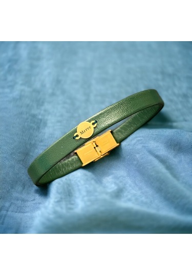 Archin Merve İsmine Özel Yuvarlak Motifli 14 Ayar Altın Plakalı Doğal Yeşil Derili Hediye Bileklik-425isim Merve