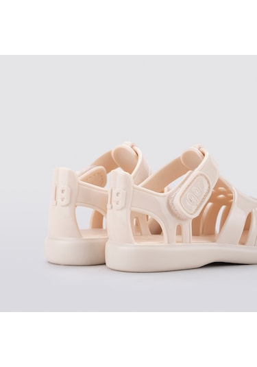 Igor Tobby Gloss Kız Çocuk Fildişi Parlak Sandalet S10311-079 Fildişi