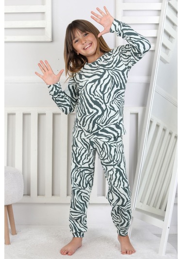 Kaplan Desenli Kız Çocuk Pijama Takımı Yeşil