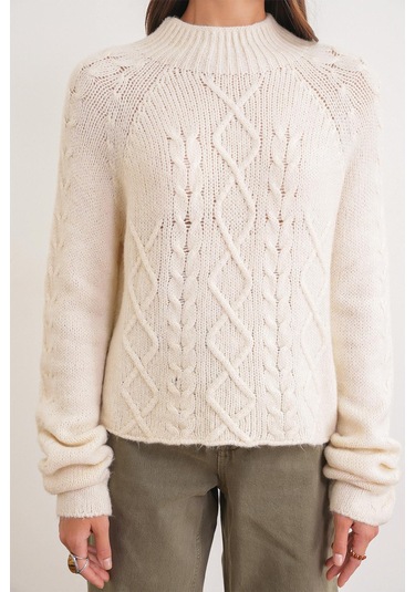 6855 Kadın Dik Yaka Saç Örgülü Triko Kazak Krem Krem