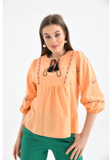 Kadın Bisiklet Yaka Balon Kol Otantik Nakış Detaylı Dokuma Bluz Turuncu