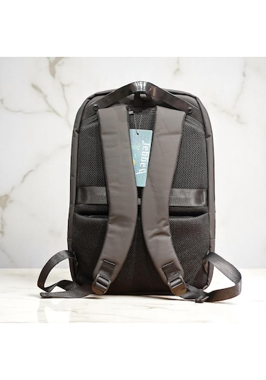 Laptop Gözlü Ve Körüklü İnce Tasarım Sırt Çantası Baggaj S24130 Siyah