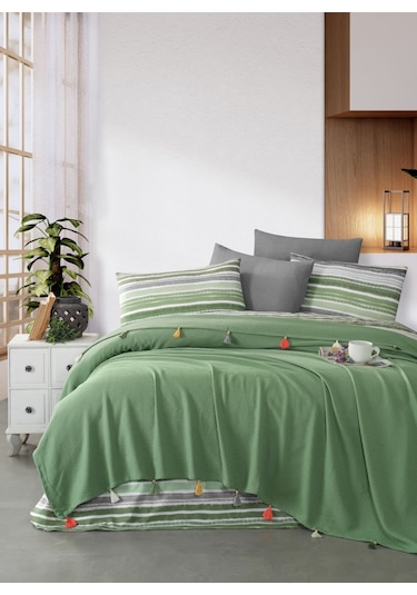 Valeria Tassel Yeşil Renkli Çift Kişilik Püsküllü Pike Takımı