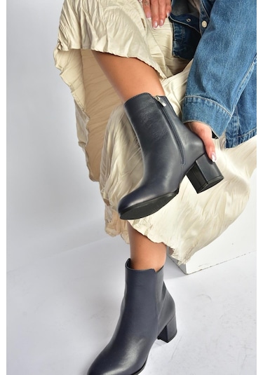 Fox Shoes V468581003 Lacivert Hakiki Deri Kalın Topuklu Kadın Bot Lacivert-hakiki Deri