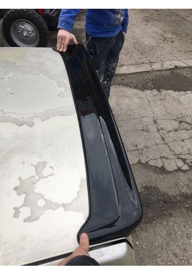 Tofaş Şahin Spoiler - Plastik - Parlak Siyah