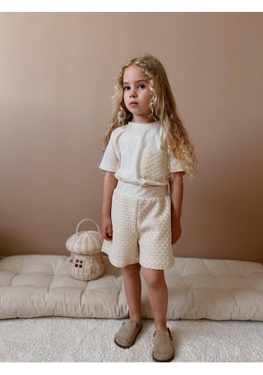 Kız Çocuk Krem Dantelli Şortlu Takım Krem