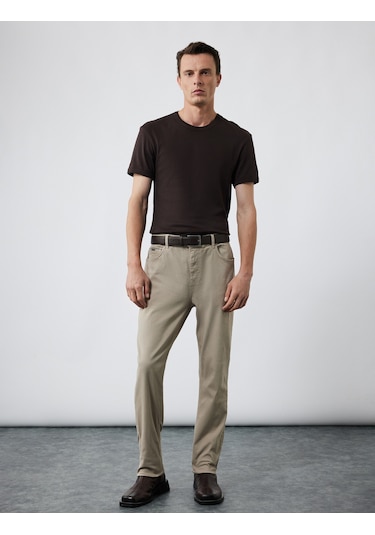 Koton Kısa Kollu Bisiklet Yaka Pamuklu Tok Kumaş Basic Dar Kalıp Tişört Kahverengi 6wam10086hk Kahve