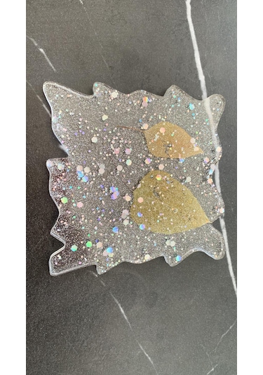 Şeffaf Epoksi İçinde Glitter Ve Kurutulmuş Yapraklı Dalgalı Kare Şeffaf