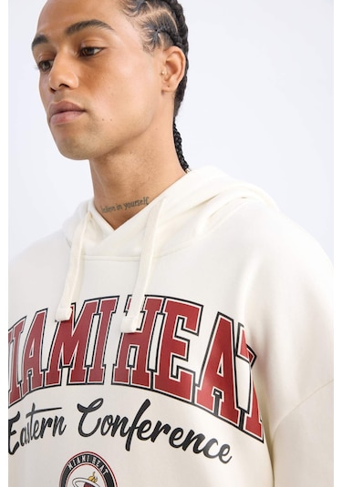 DeFactoFit NBA Miami Heat Oversize Geniş Kalıp Kapüşonlu Baskılı Kalın Sweatshirt D0672AX24AUER105