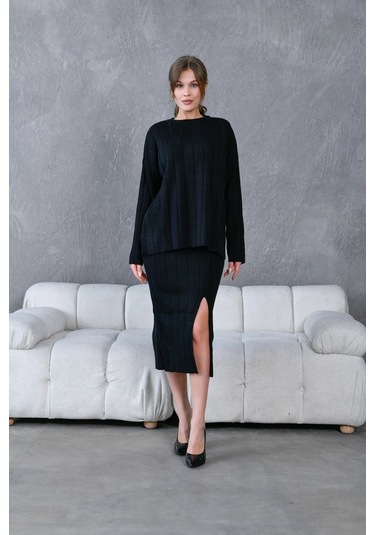 Kadın Bisiklet Yaka Yırtmaçlı Kazak Etek İkili Triko Takım Siyah