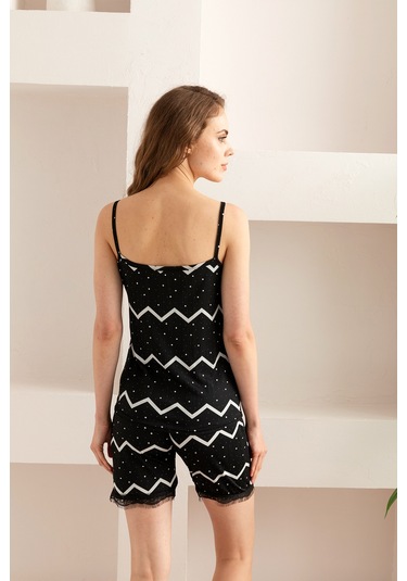 Nisanca Yazlık Şortlu Askılı Kadın Pijama Takımı Siyah