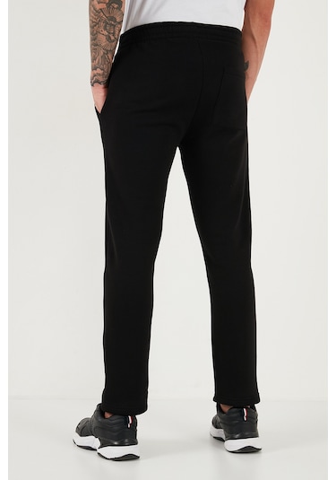 Buratti Pamuklu Regular Fit Normal Bel Şardonlu Erkek Eşofman Altı 5908040 Siyah Buratti Pamuklu Regular Fit Normal Bel Şardonlu Erkek Eşofman Altı 5908040 Siyah