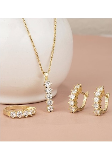 Elmas Modeli Beş Taş Gümüş Takı Seti