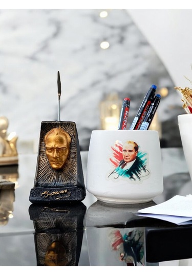 Atatürk Büstü Fotoğraf Not Tutacağı Ve Atatürk Baskılı Kalemlik Seti Hediyelik Renkli