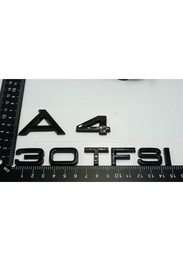 Audi A4 30 TFSi Parlak Siyah ABS 3M 3D Bagaj Yazı Logo Ür