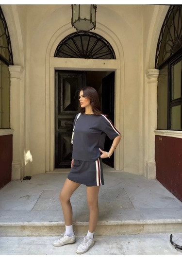 Osy Modal Yumuşak Dokulu Kumaş Kadın Parçalı Bisiklet Yaka T-shirt Mini Şortlu Etek İkili Takım - Fü Füme