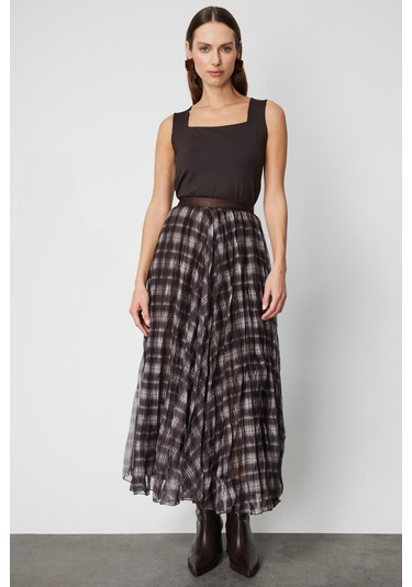 On Kadın Ekoseli Pileli Maxi Boy Etek 60214 Kahverengi Kahverengi