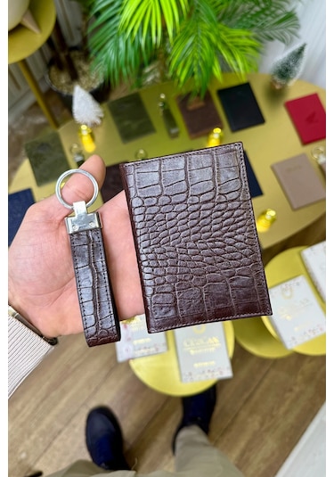 Premium Deri Ruhsat Kılıfı Ve Anahtarlık Seti Kahverengi Croco