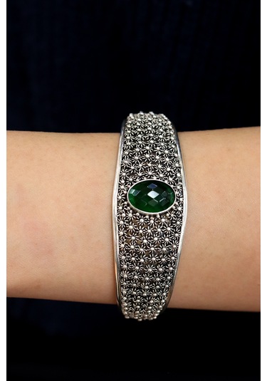 Zümrüt Taşlı Yöresel İşlemeli 925 Ayar Saf Gümüş Kadın Bilezik 201024738 Gümüş