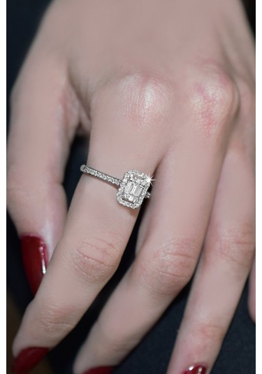 Modern Tasarım Baget Kare Tektaş Yüzük