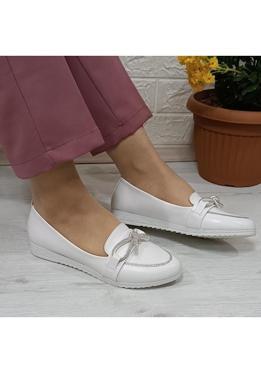 Fiyra 4012 Beyaz Taş Kurdeleli Kaymaz El Yapımı Kadın Babet 001