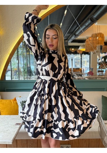 Kadın Uzun Kollu Yarı Balıkçı Yaka Geometrik Desen Kısa Şardonlu Dalgıç Elbise
